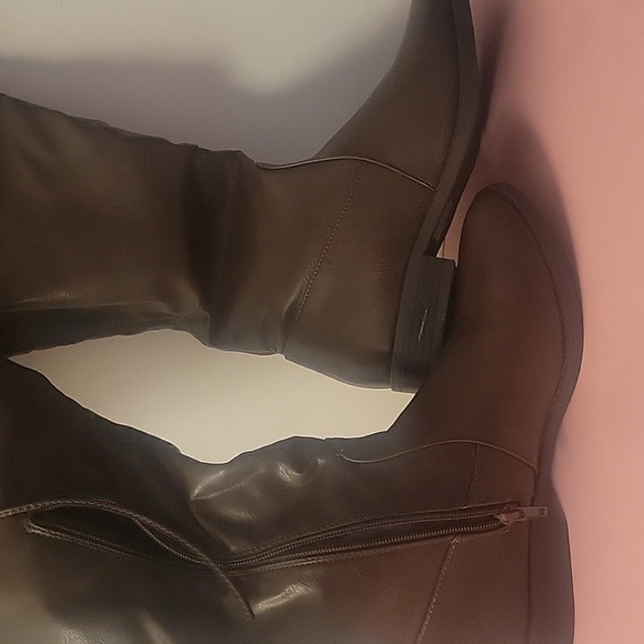 Over the knee boots - Picture 3 of 4